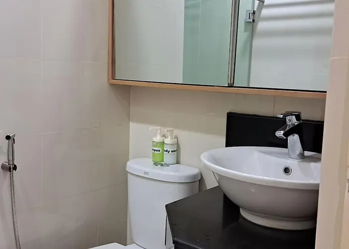 Apartment Cozy Near Naia T3 @ Palm Tree